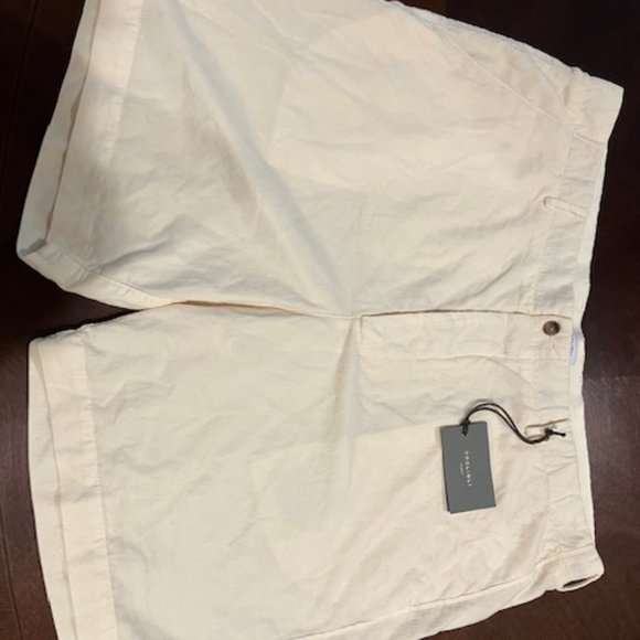 *NEW* Boglioli Shorts, Size 54, perfect condition, never used
